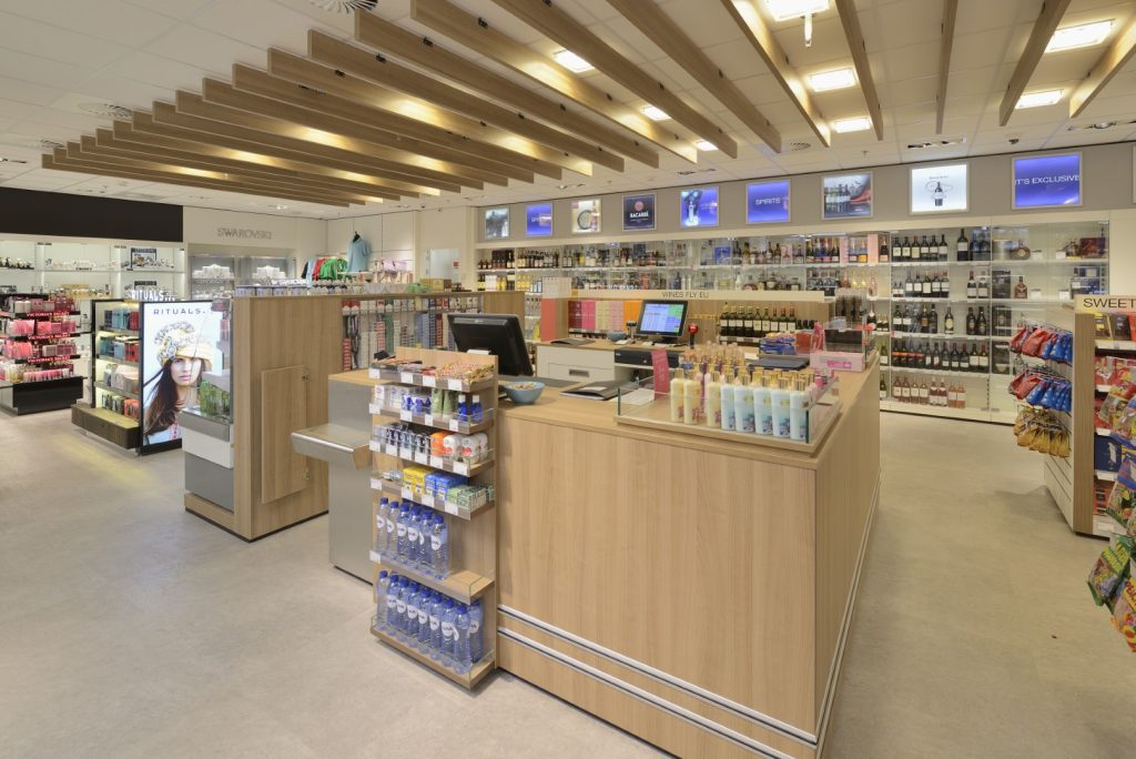 B&S Crewshop Airport Schiphol (NL) – Einrichtung Flughafen Shop