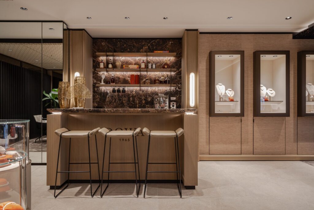 Maatwerk balie gerealiseerd door WSB Design voor Juwelier Doris Wagner in Limburg an der Lahn